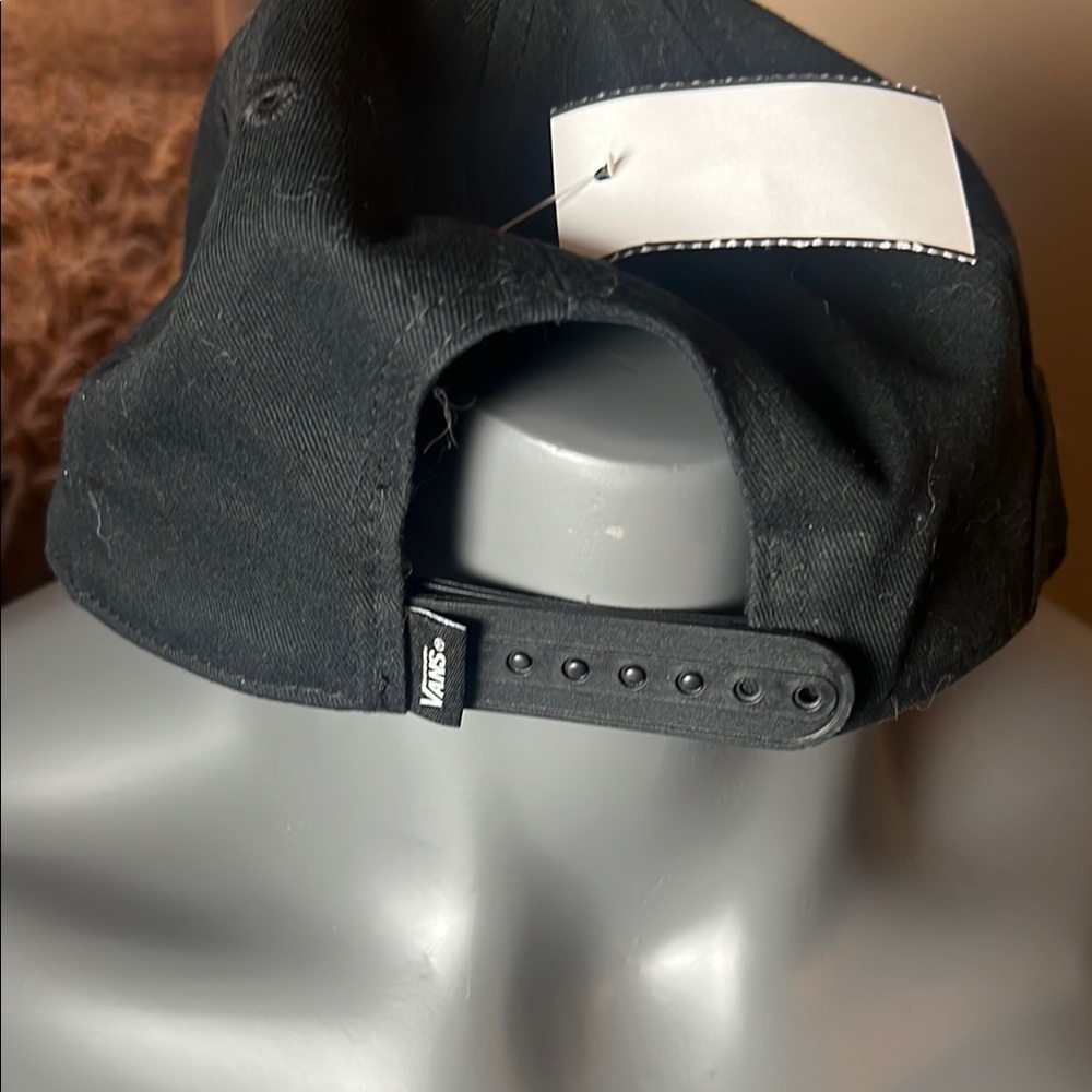 Vans Black Cap| Snap Adjustable back - Picture 3 of 4